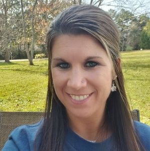 Meet your Posher, Lacey